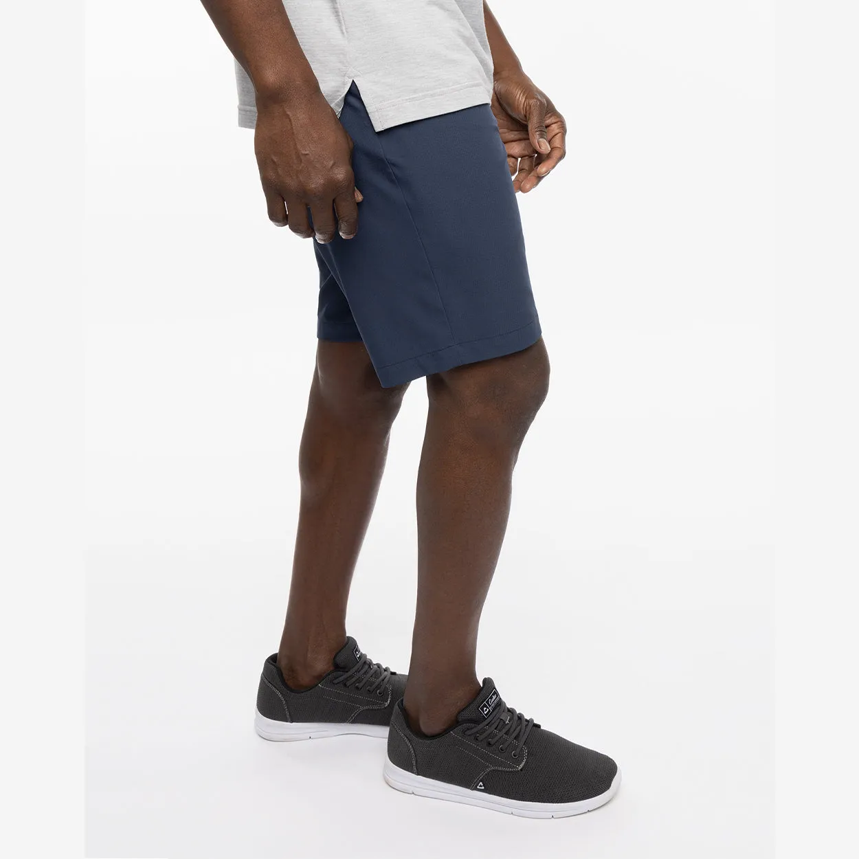 BAUER // TRAVIS MATHEW STARNES SHORT INDIGO