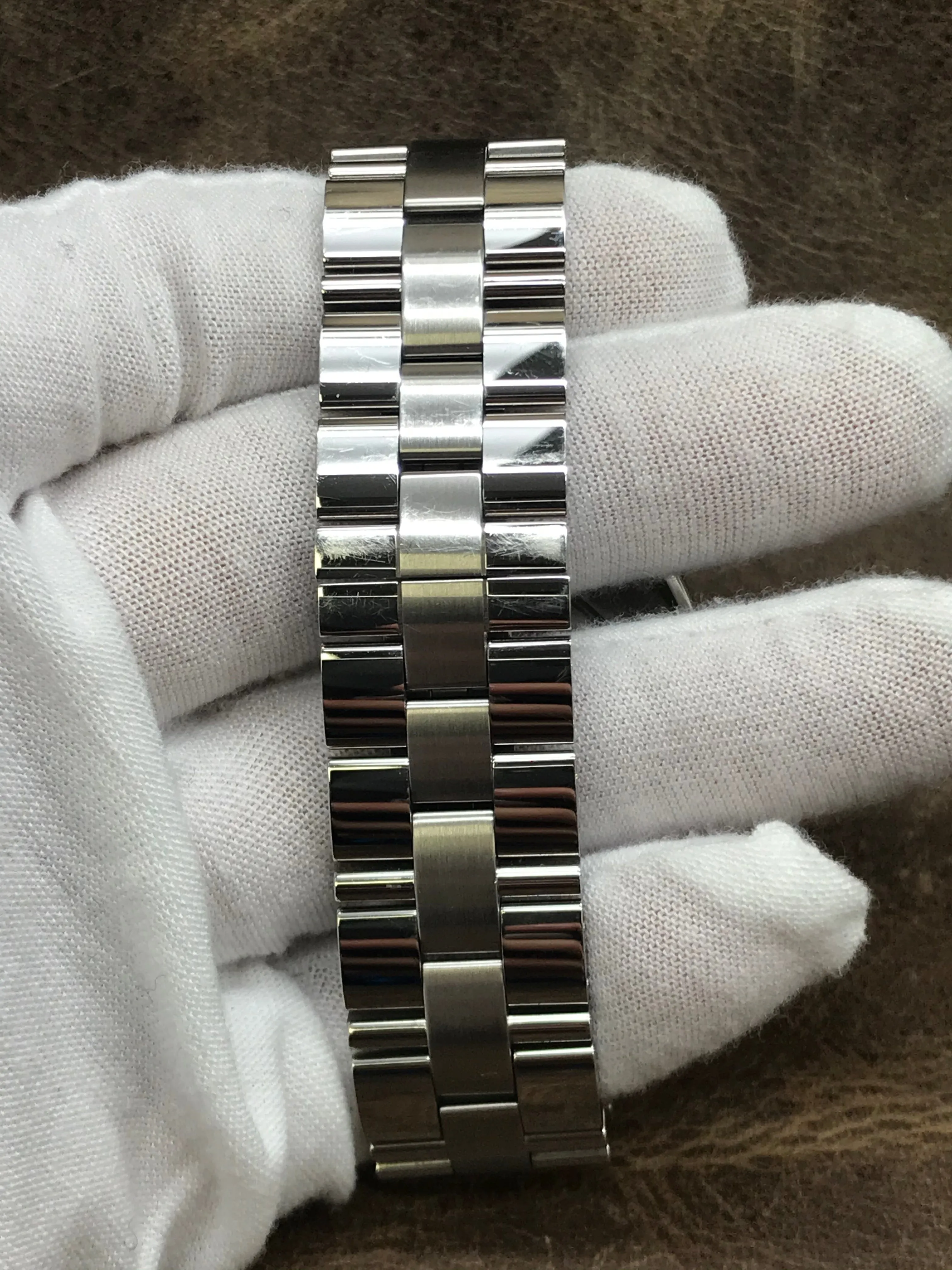Cartier Cle de Cartier WSCL0007 Silver Guilloche Dial Automatic Men's Watch