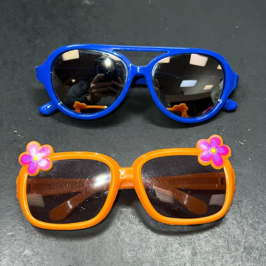 Children's Assorted Styles and Colors Sunglasses Lot