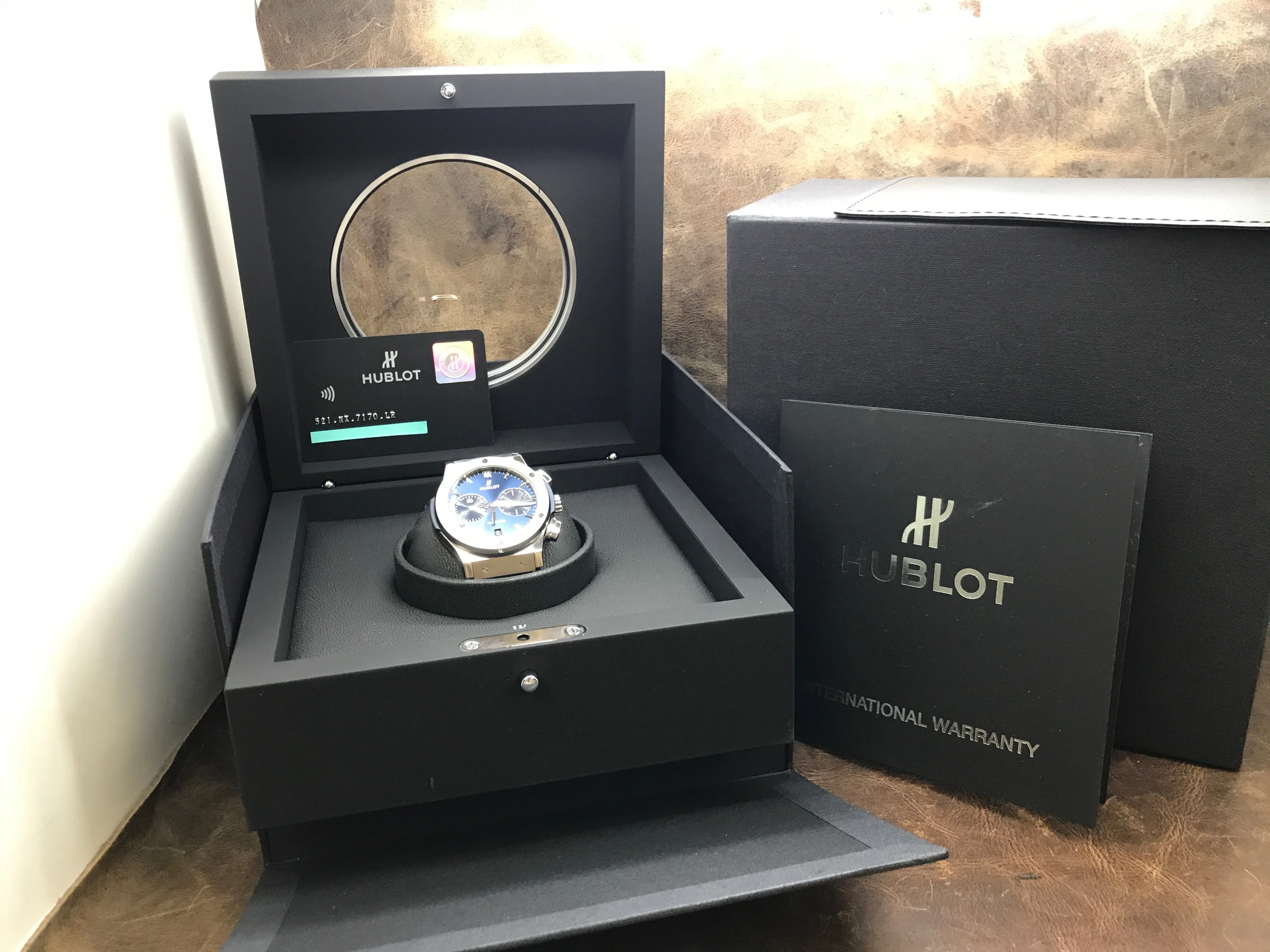 Hublot Classic Fusion 521.NX.7170.LR Blue Dial Automatic Men's Watch