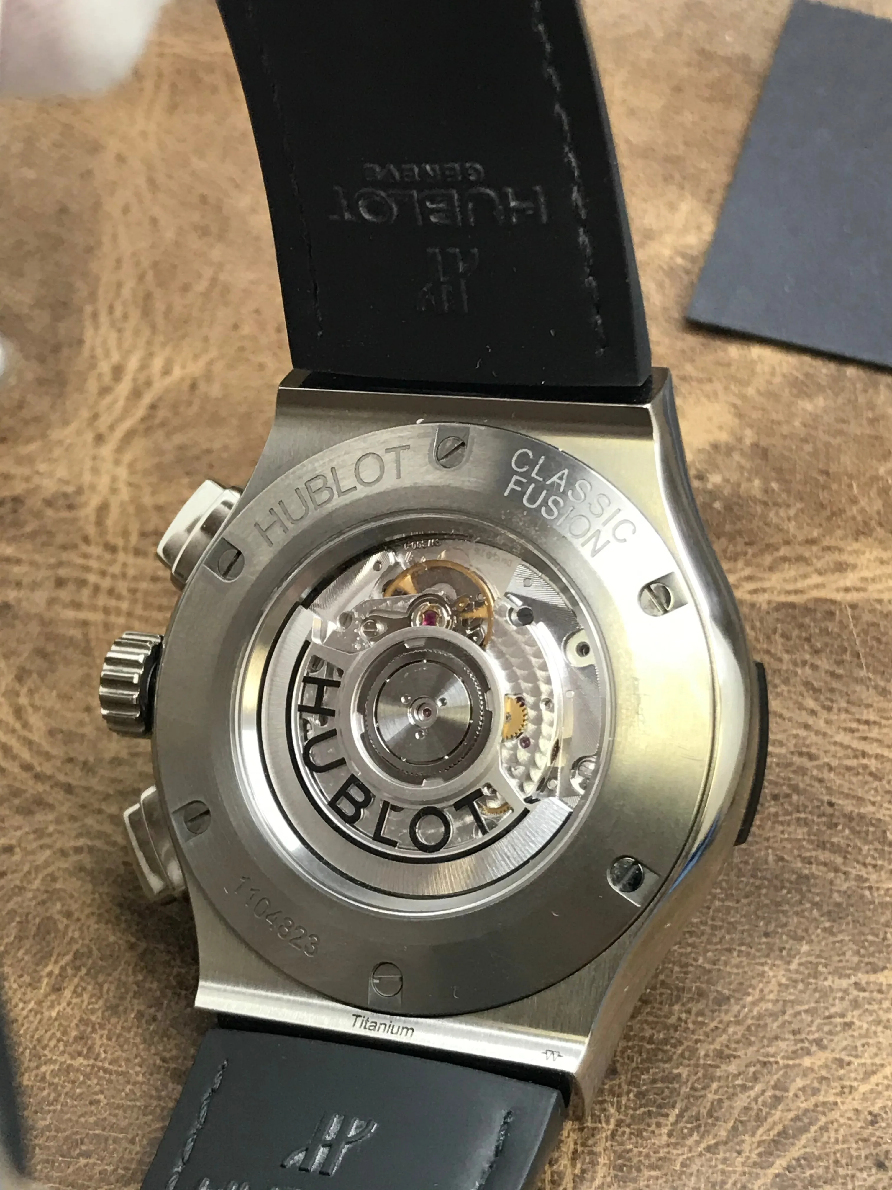 Hublot Classic Fusion 541.NX.2611.LR Offwhite with Silver subdials Dial Automatic Men's Watch
