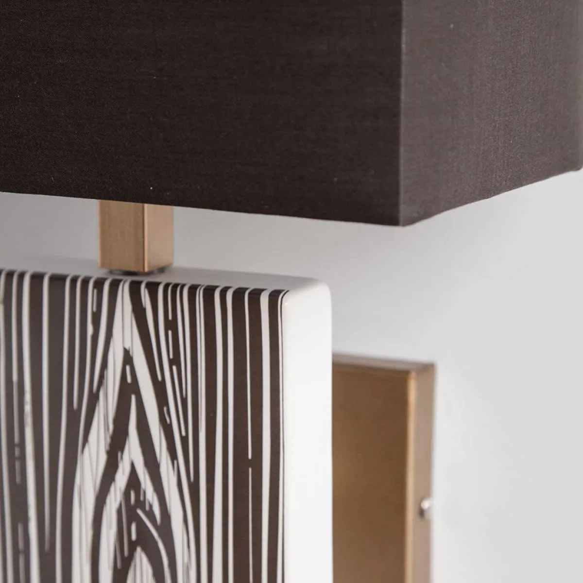 Maravilla Wall Sconce Black/White | Black Shade