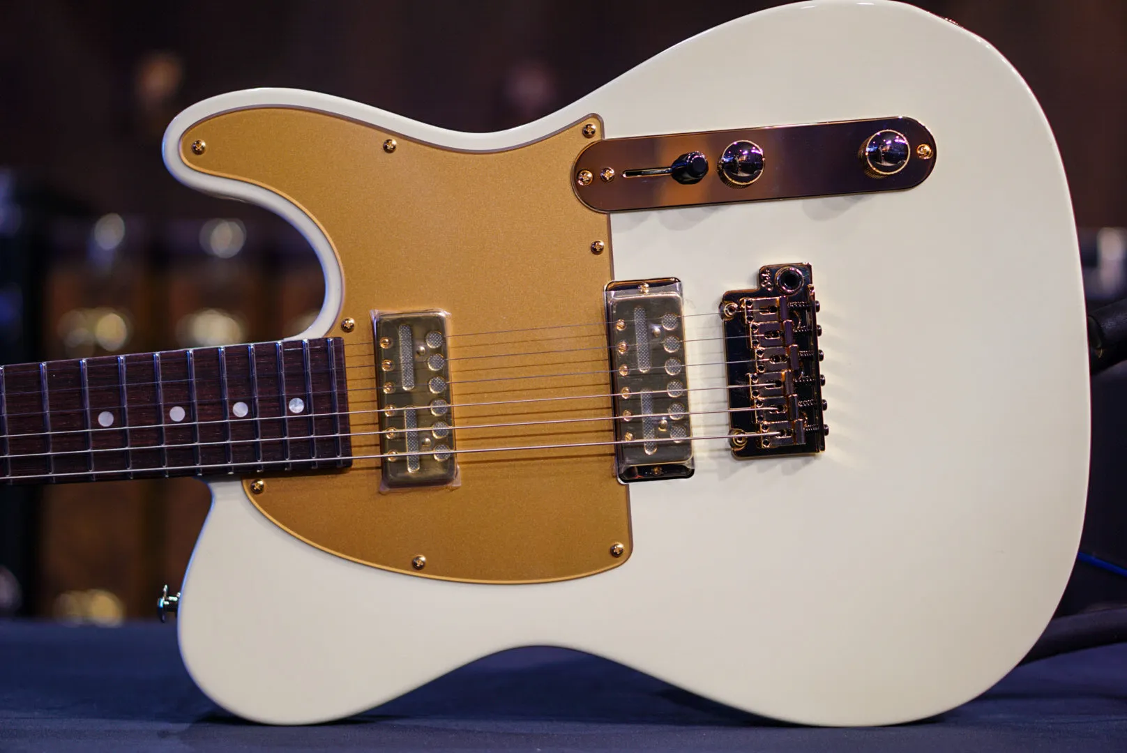 Suhr Mateus Asato Signature Classic T in ‘M.A.’ White   Lollar 81865